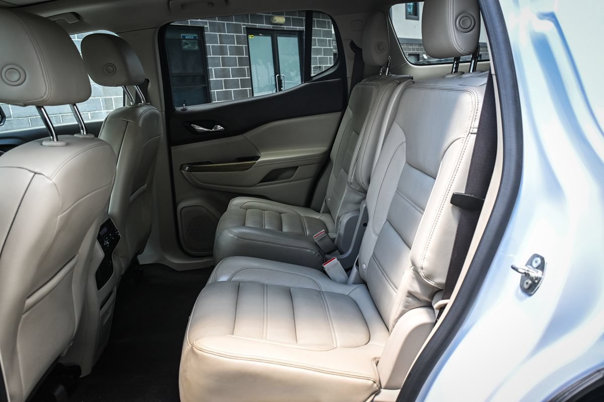 Used 2018 GMC Acadia Denali AWD/4WD image 13