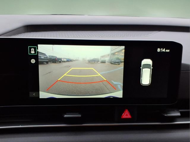 Used 2025 Kia Carnival EX image 17