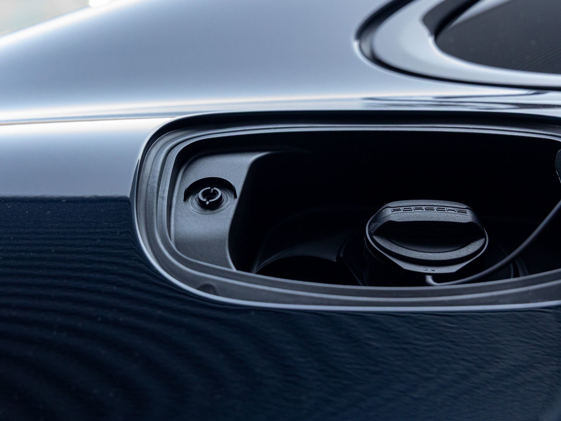 New 2026 Porsche Cayenne E-Hybrid Coupe image 35