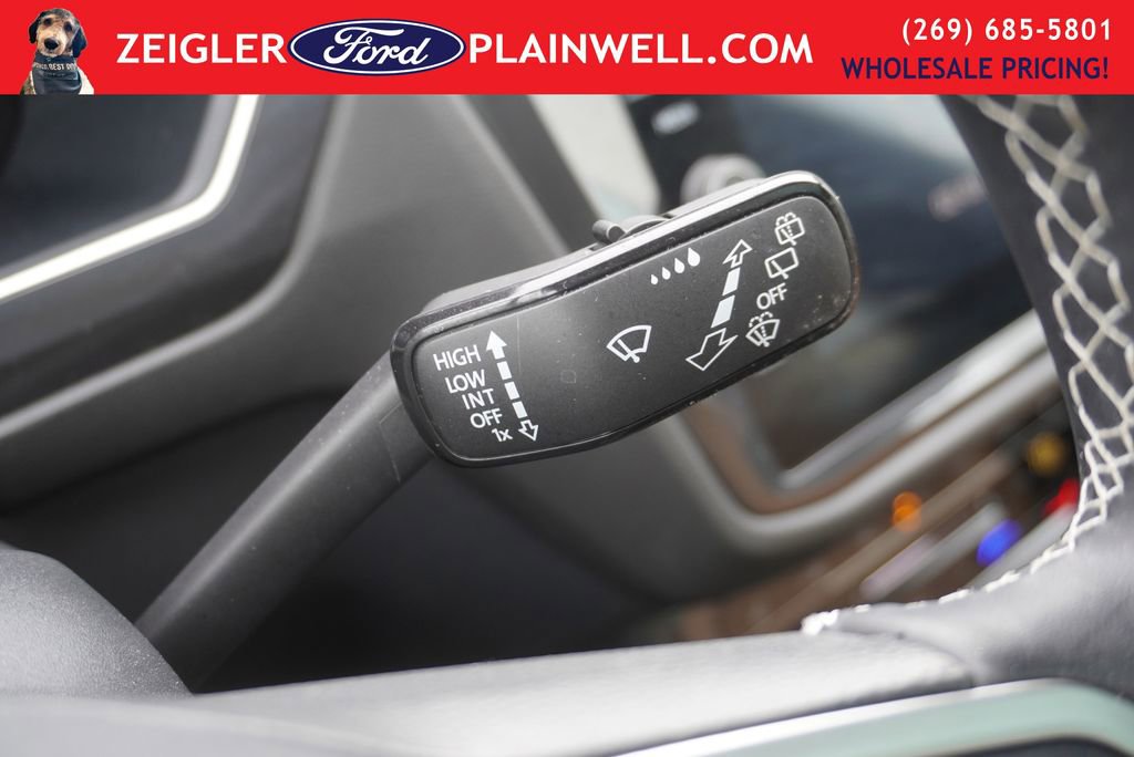 Used 2024 Volkswagen Tiguan SE image 25