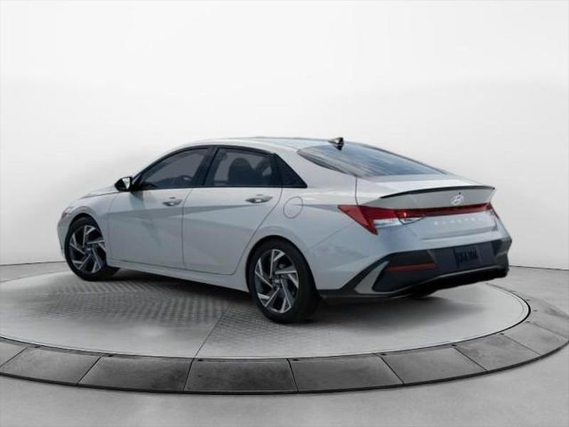 New 2026 Hyundai Elantra SEL Sport Premium image 5