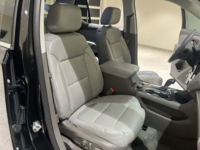 Used 2018 Chevrolet Traverse Premier w/ Driver Confidence II Package image 24