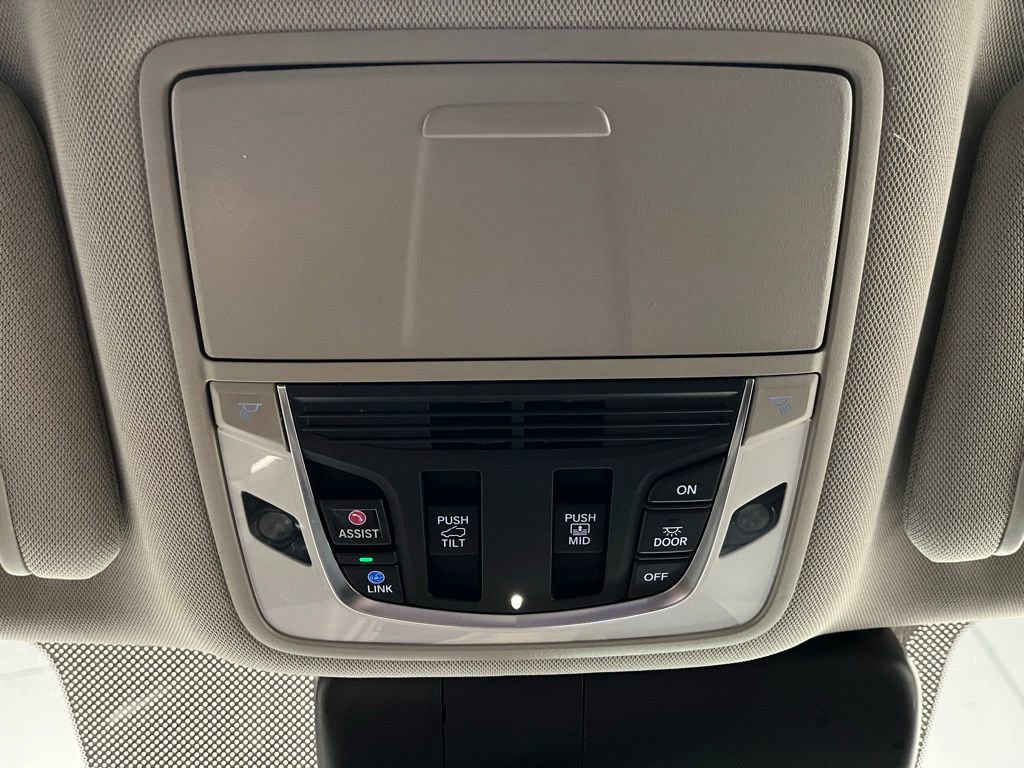 Certified 2023 Acura RDX AWD w/ Advance Package image 9