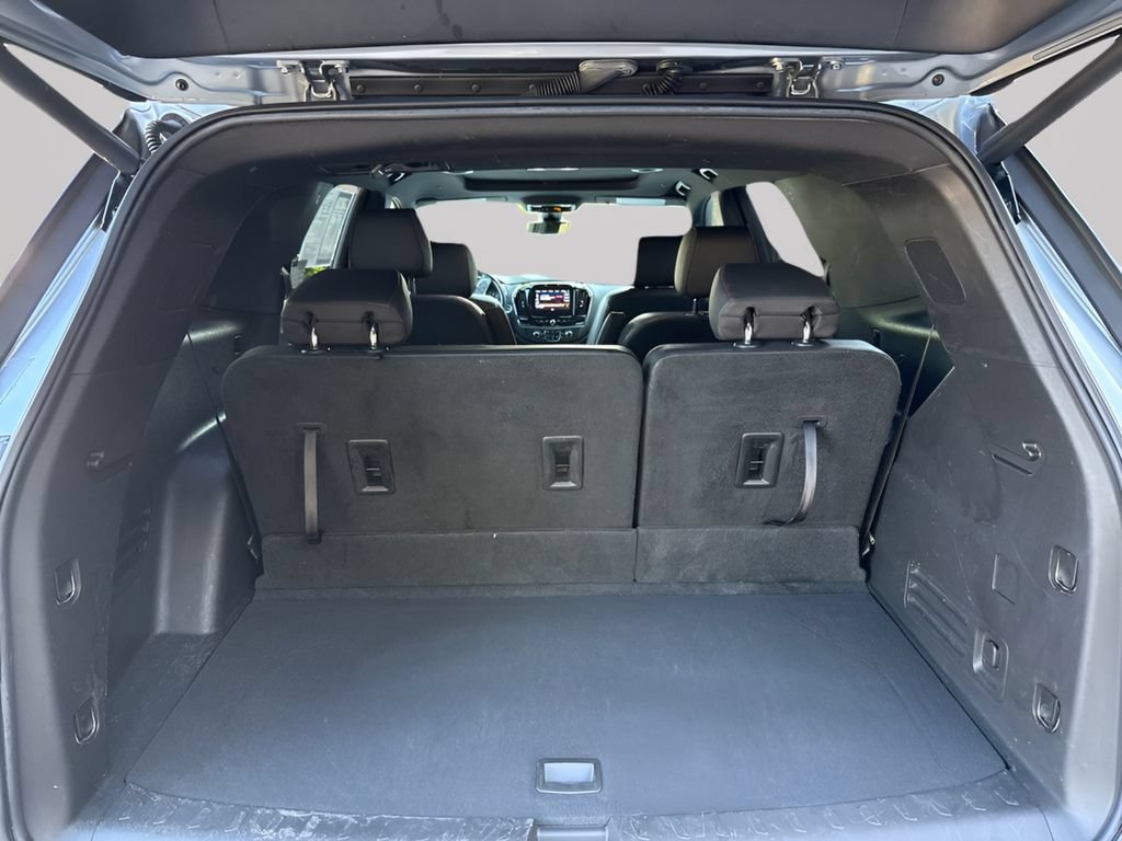 Used 2023 Chevrolet Traverse RS AWD/4WD image 12