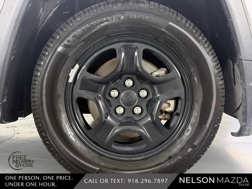 Used 2019 Jeep Compass Sport w/ Cold Weather Group FWD image 15
