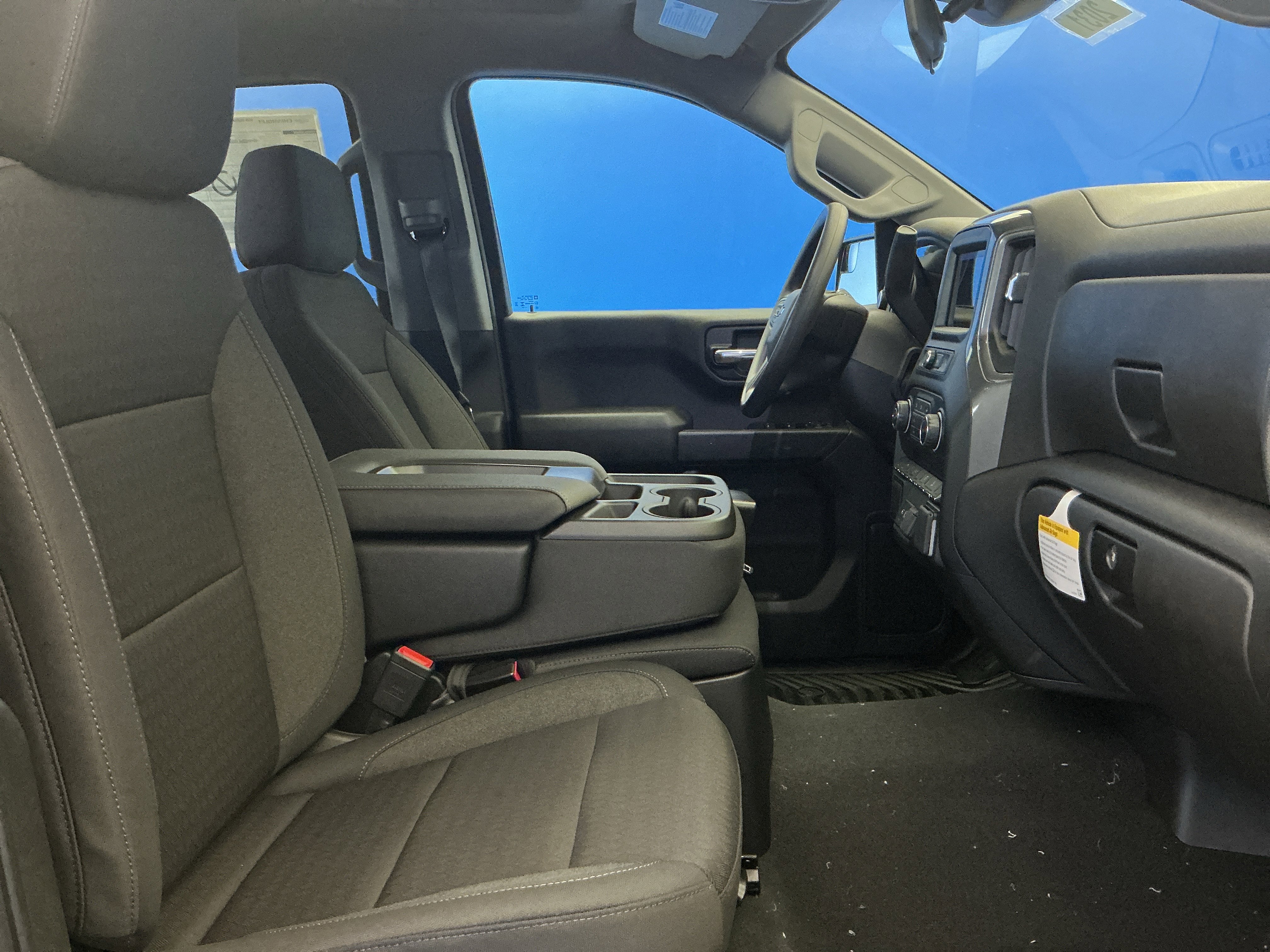 New 2026 Chevrolet Silverado 1500 Custom Trail Boss w/ LPO, Dark Essentials Package AWD/4WD image 26