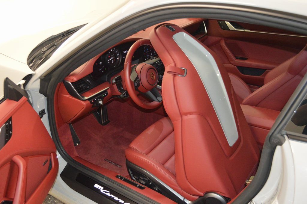 Certified 2024 Porsche 911 Carrera GTS image 35