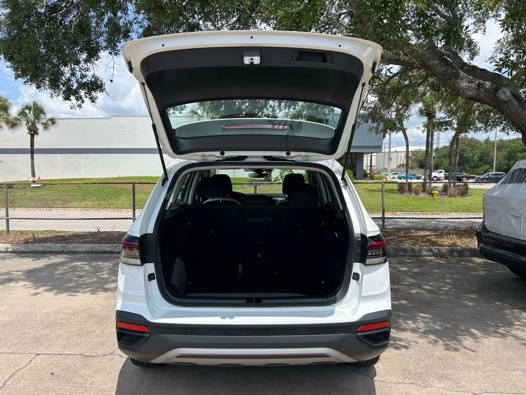 Used 2025 Volkswagen Taos S FWD image 52