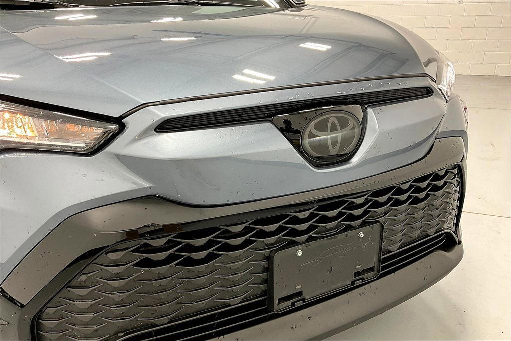 Used 2023 Toyota Corolla Cross SE image 36