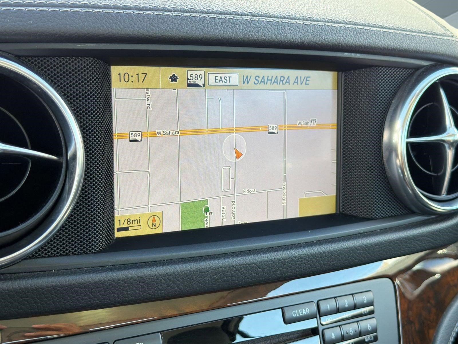 Used 2013 Mercedes-Benz SL 550 w/ Premium Pkg image 24