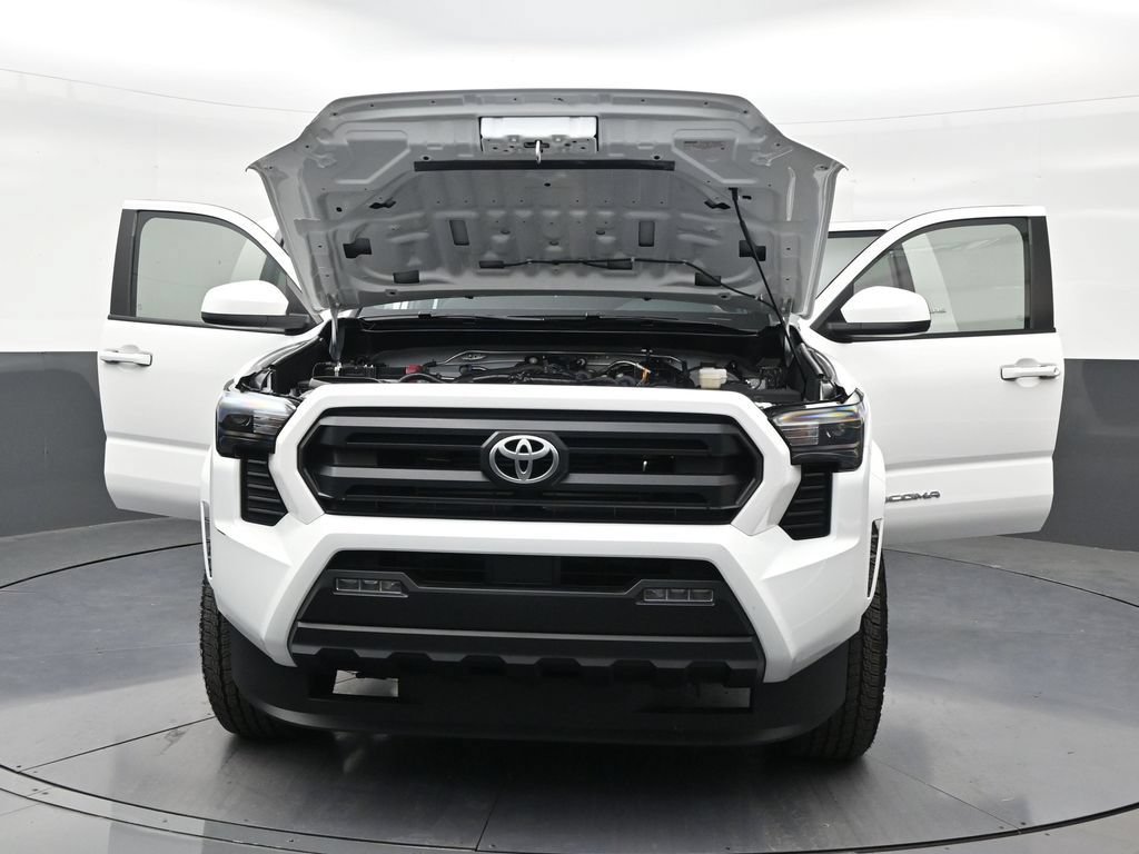 Used 2026 Toyota Tacoma SR5 RWD image 33