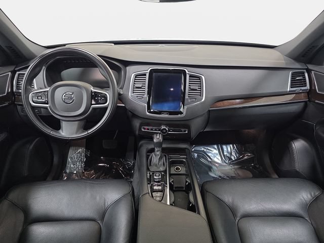 Used 2019 Volvo XC90 T6 Momentum w/ Advanced Package AWD/4WD image 10