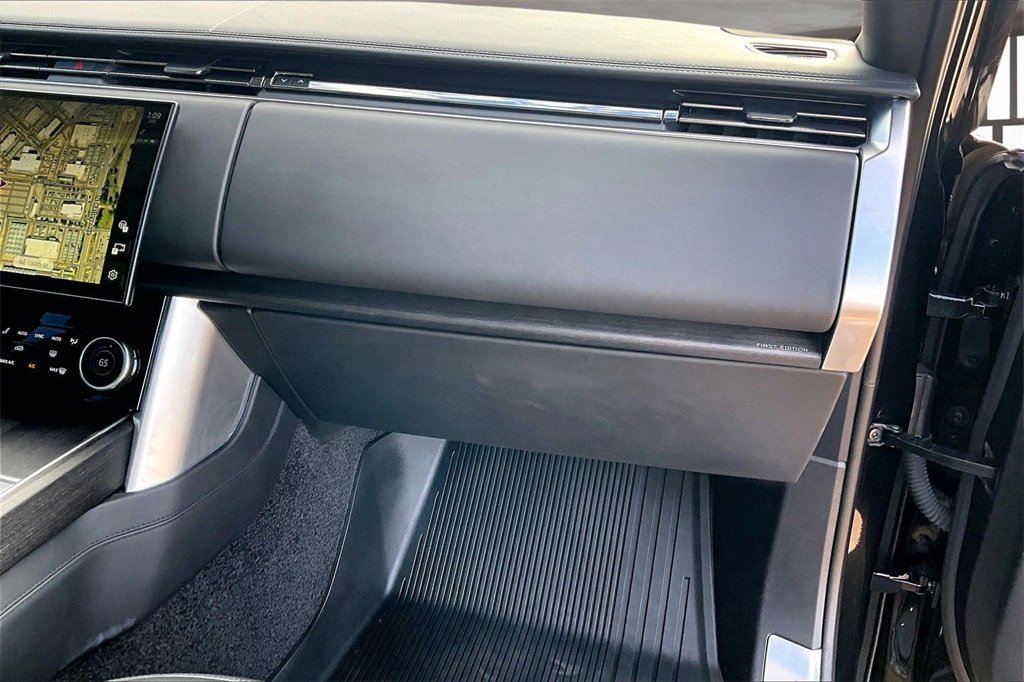 Used 2023 Land Rover Range Rover First Edition image 16