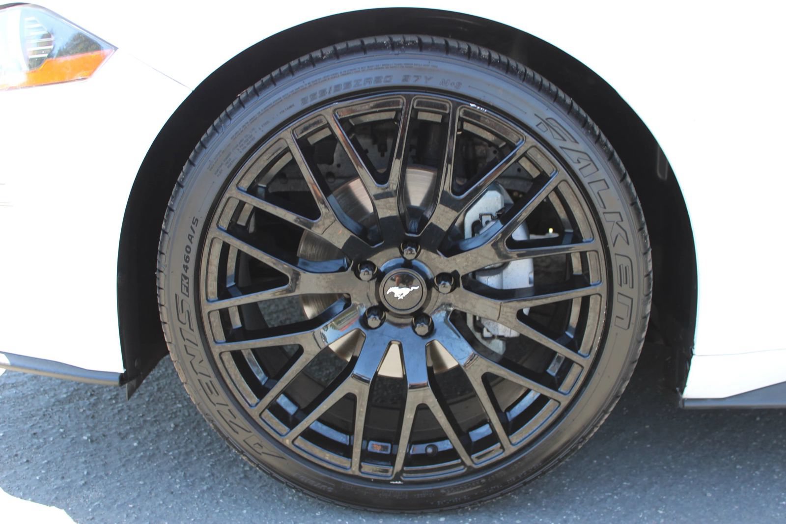 Used 2022 Ford Mustang Premium RWD image 6