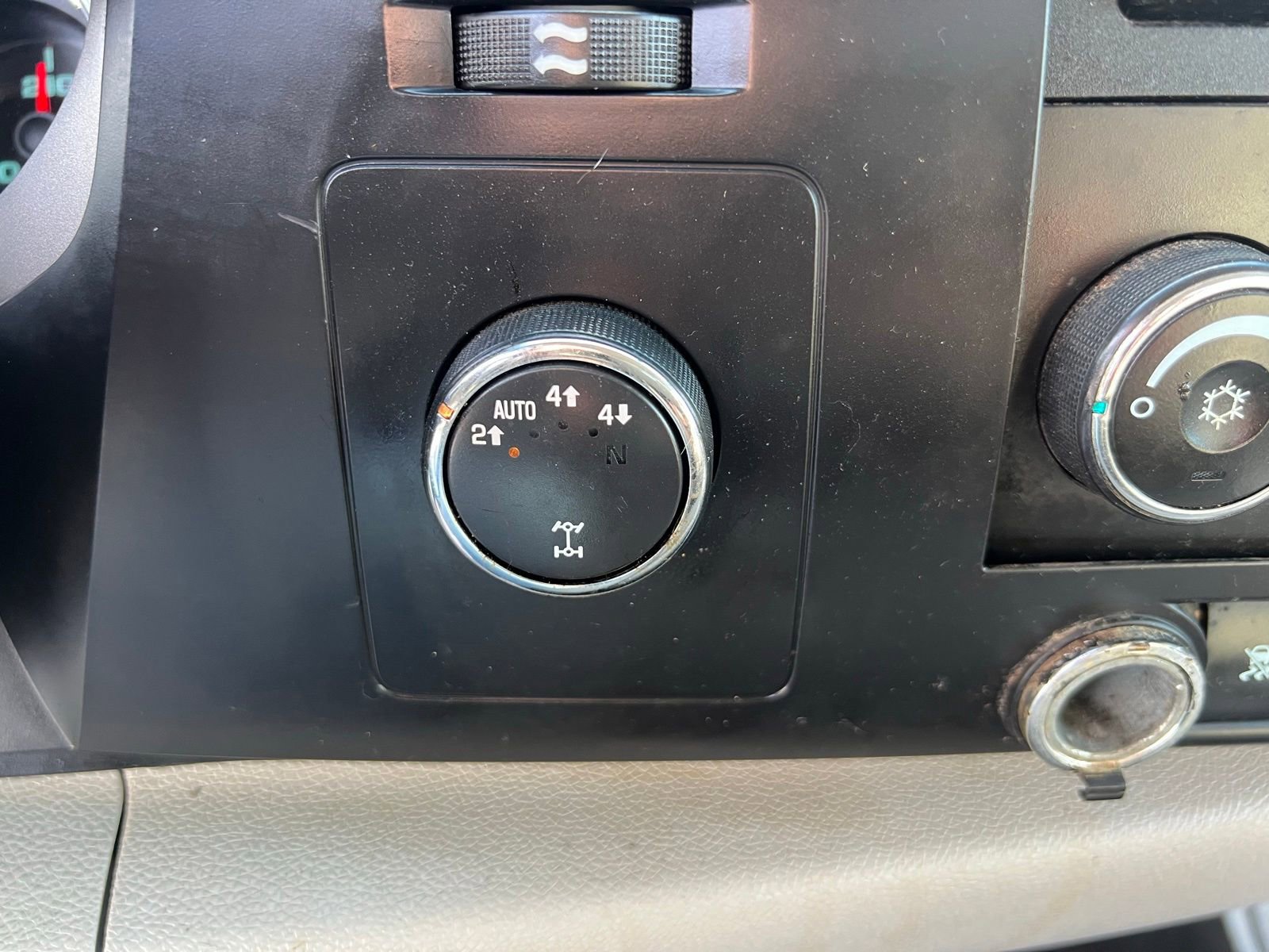 Used 2008 Chevrolet Silverado 1500 LT w/ Power Pack Plus AWD/4WD image 20
