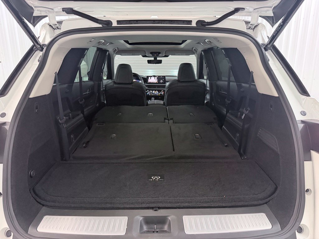 Certified 2023 INFINITI QX60 Luxe w/ Vision Package FWD image 39