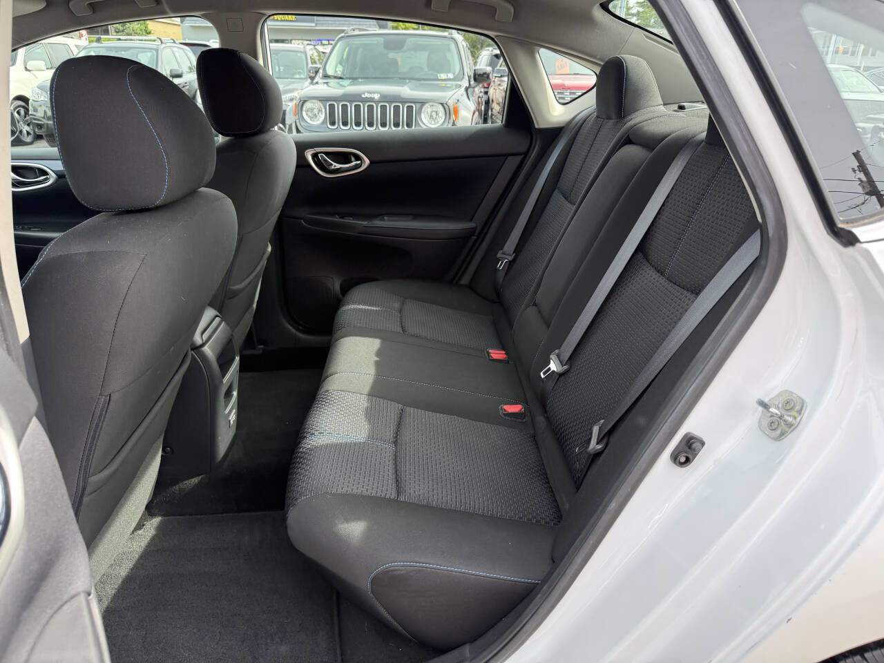 Used 2017 Nissan Sentra SR image 9