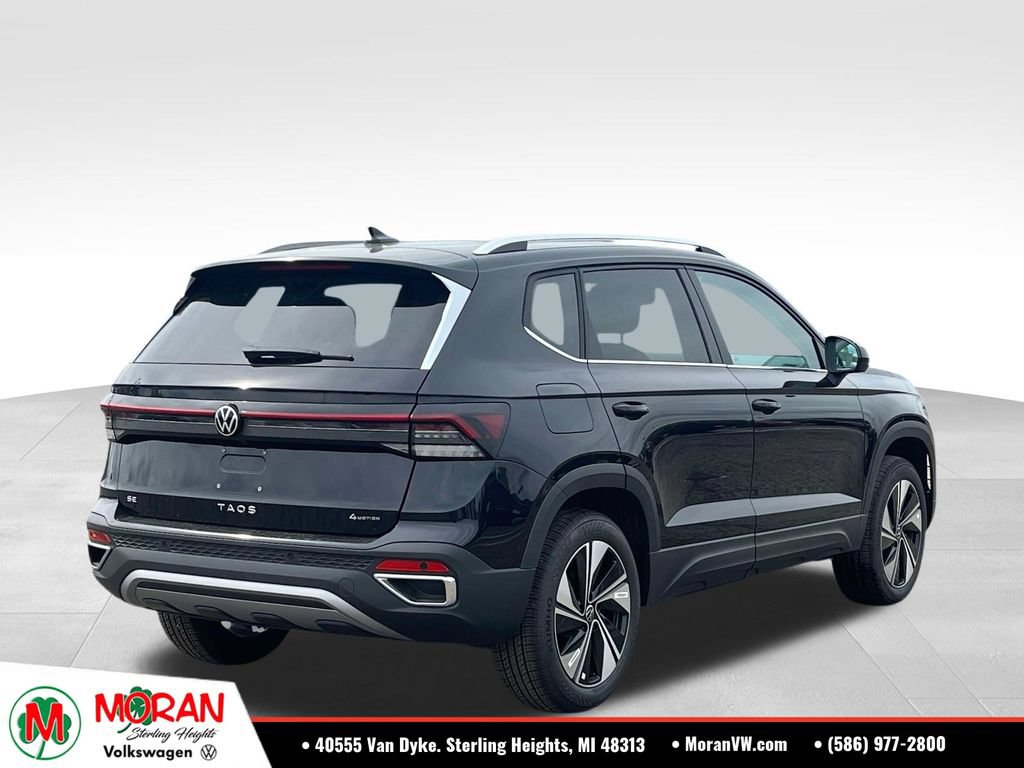 Used 2026 Volkswagen Taos SE AWD/4WD image 4