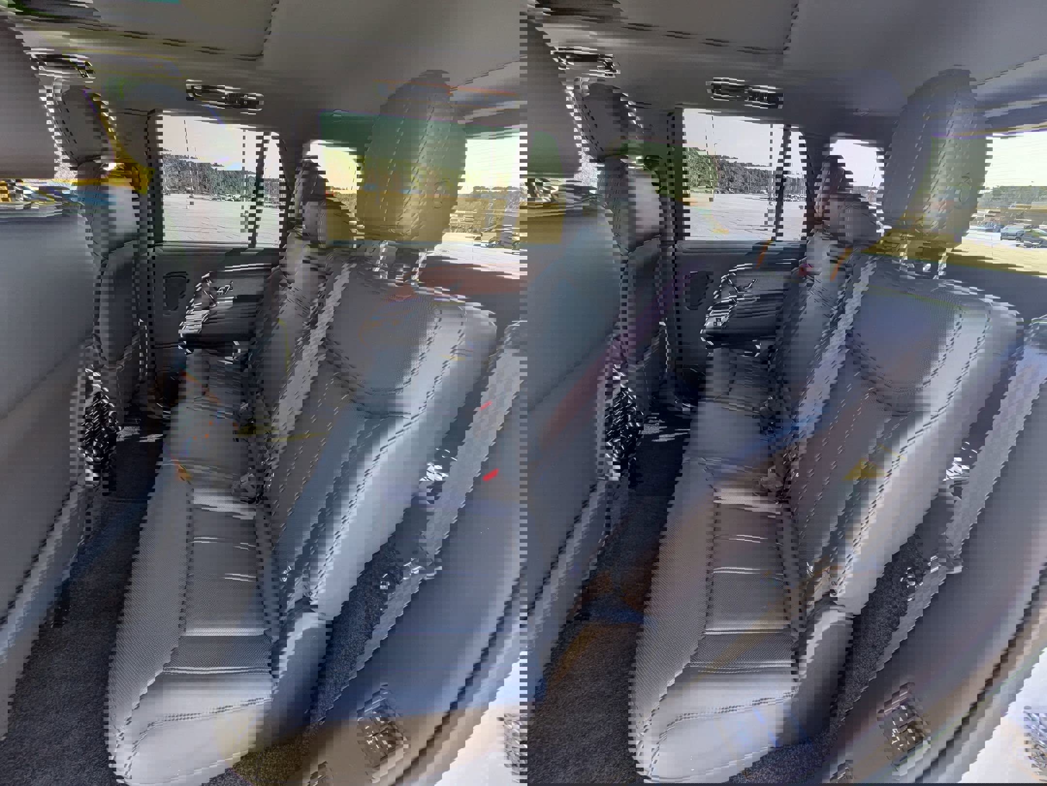 Certified 2023 Land Rover Range Rover Long Wheelbase SE image 26