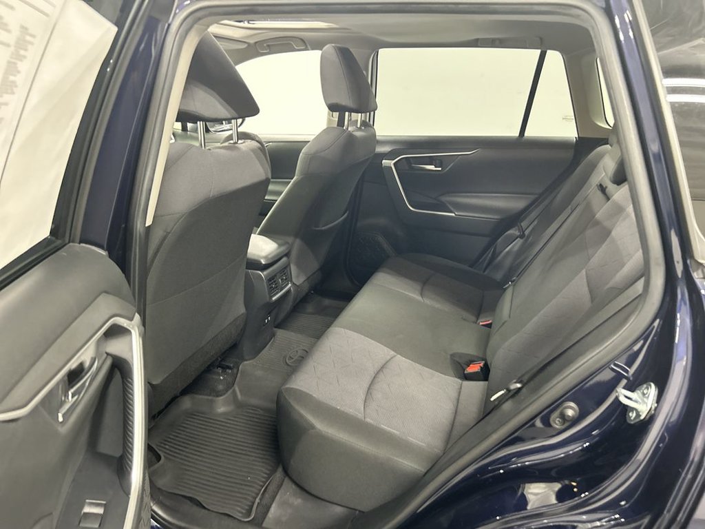 Used 2020 Toyota RAV4 XLE w/ Convenience Package AWD/4WD image 20