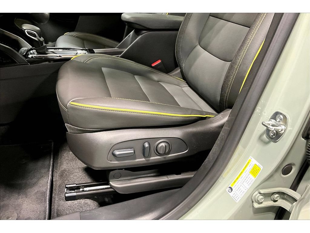 Used 2025 Chevrolet TrailBlazer ACTIV w/ Convenience Package FWD image 26