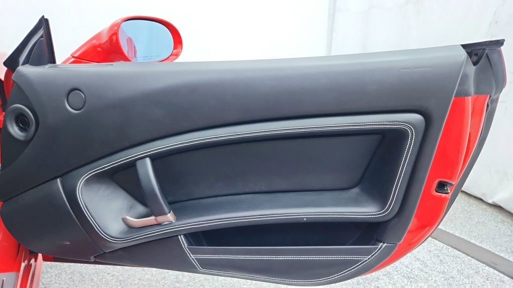 Used 2014 Ferrari California image 31