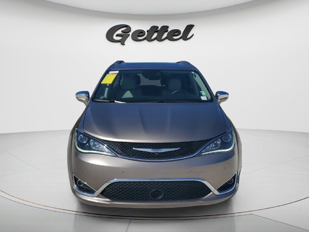 Used 2018 Chrysler Pacifica Limited w/ Advanced Safetytec Group FWD image 2