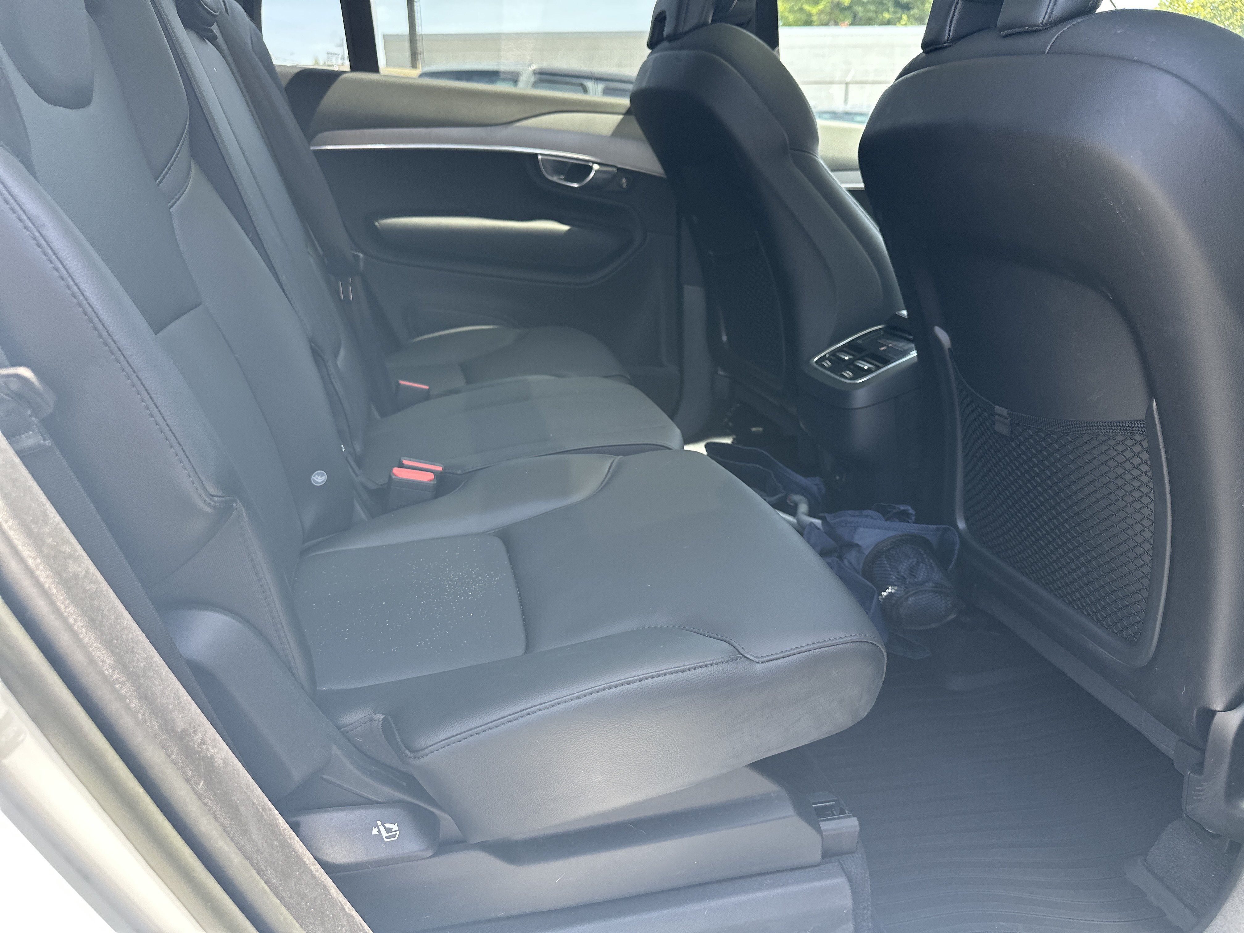 Used 2023 Volvo XC90 B5 Core w/ Protection Package AWD/4WD image 15