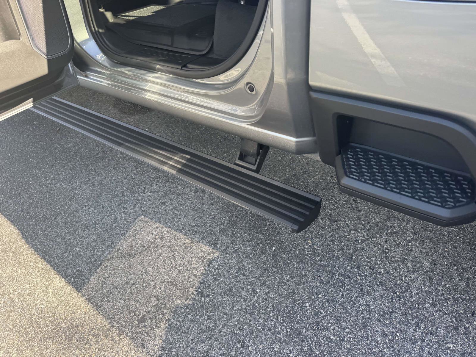 Used 2025 GMC Sierra 2500 Denali w/ Denali Reserve Package image 12