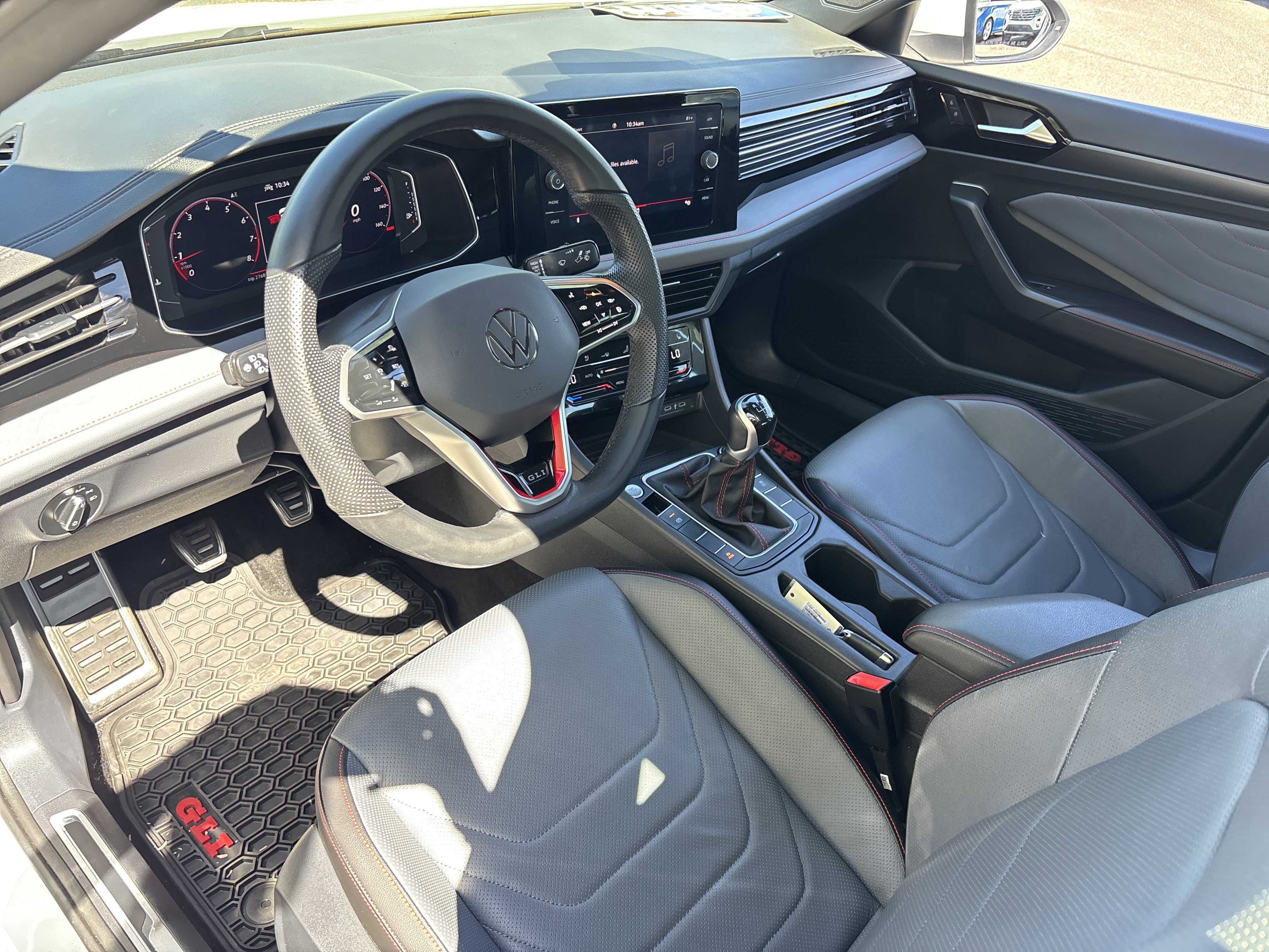 Used 2025 Volkswagen Jetta GLI Autobahn image 17