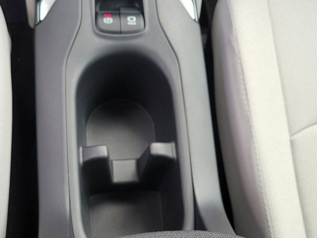 Used 2025 Toyota Corolla Cross L image 30