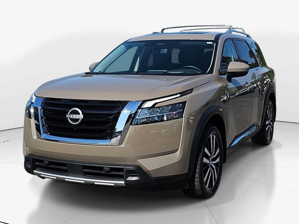 Used 2024 Nissan Pathfinder Platinum w/ Cargo Package image 10