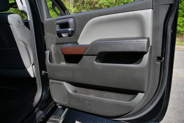 Used 2015 GMC Sierra 1500 SLT w/ SLT Crew Cab Value Package image 32