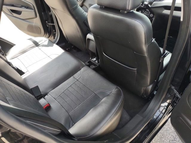 Used 2014 Ford Fiesta Titanium FWD image 24