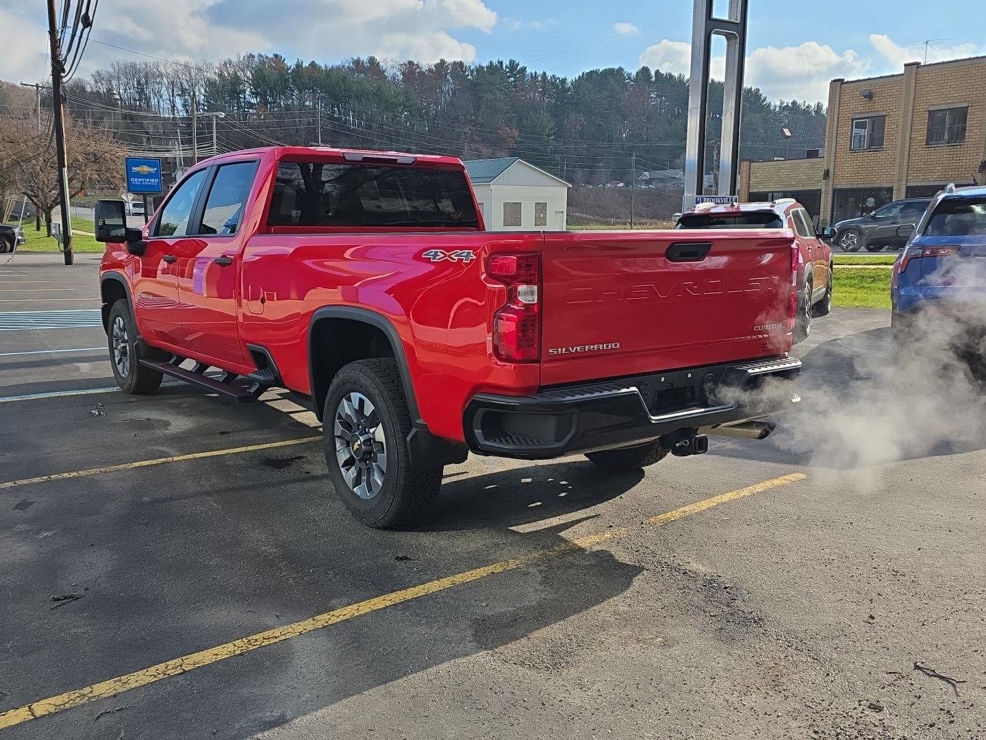 Used 2025 Chevrolet Silverado 2500 Custom image 10
