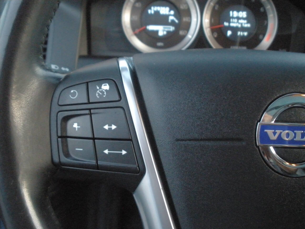 Used 2013 Volvo XC60 T6 image 33