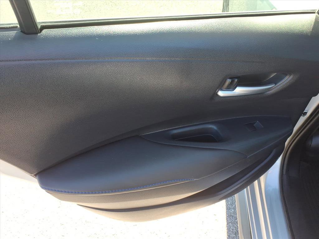 Used 2020 Toyota Corolla SE w/ SE Premium Package FWD image 21