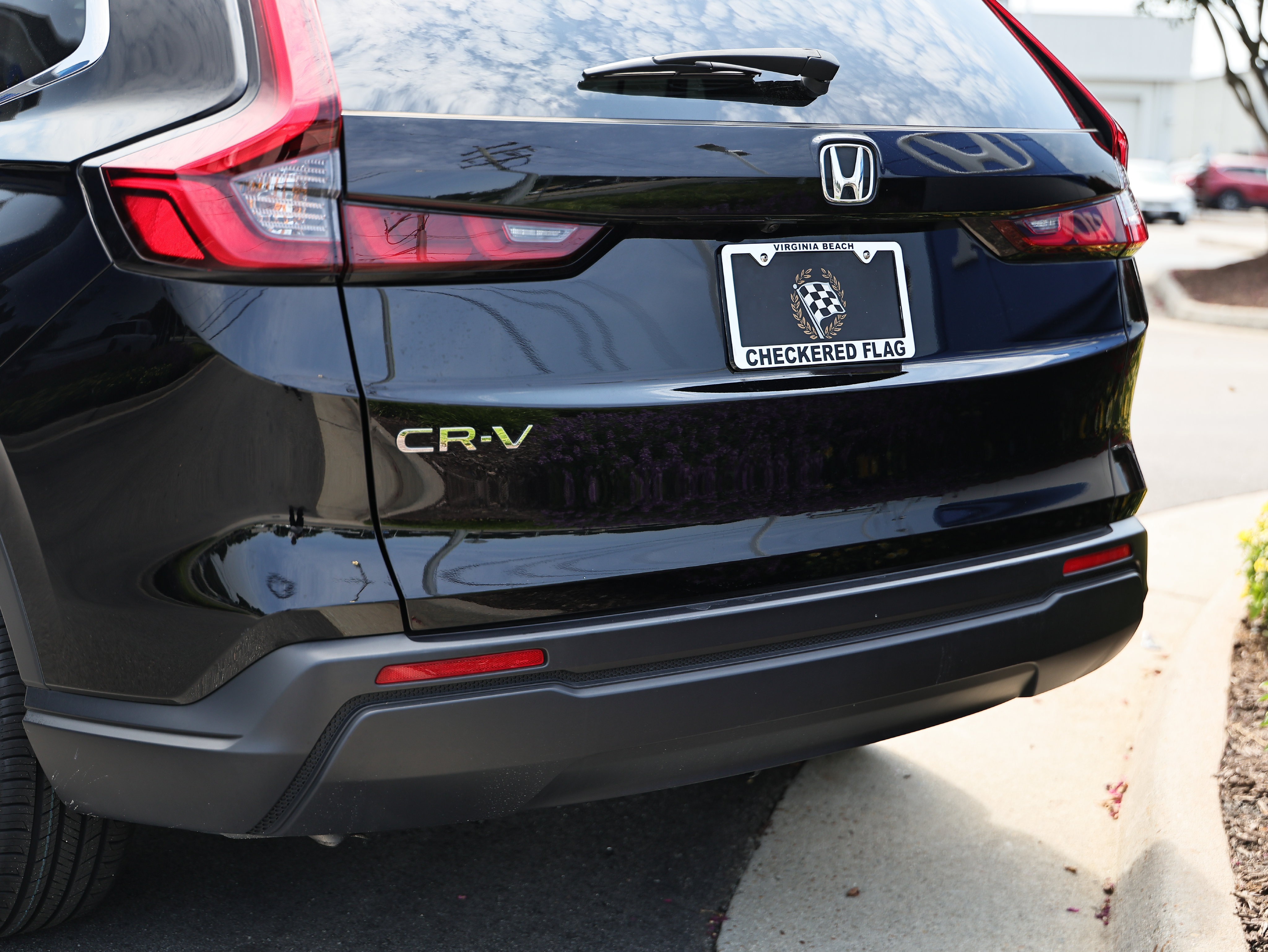 Used 2025 Honda CR-V EX image 9
