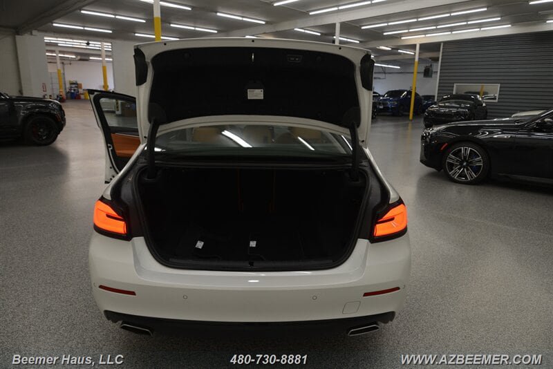 Used 2023 BMW 530i w/ Premium Package RWD image 47