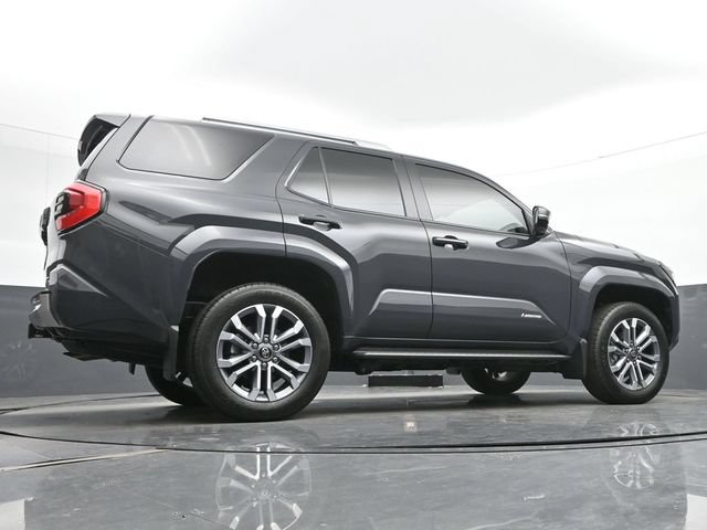 Used 2025 Toyota 4Runner Limited AWD/4WD image 33