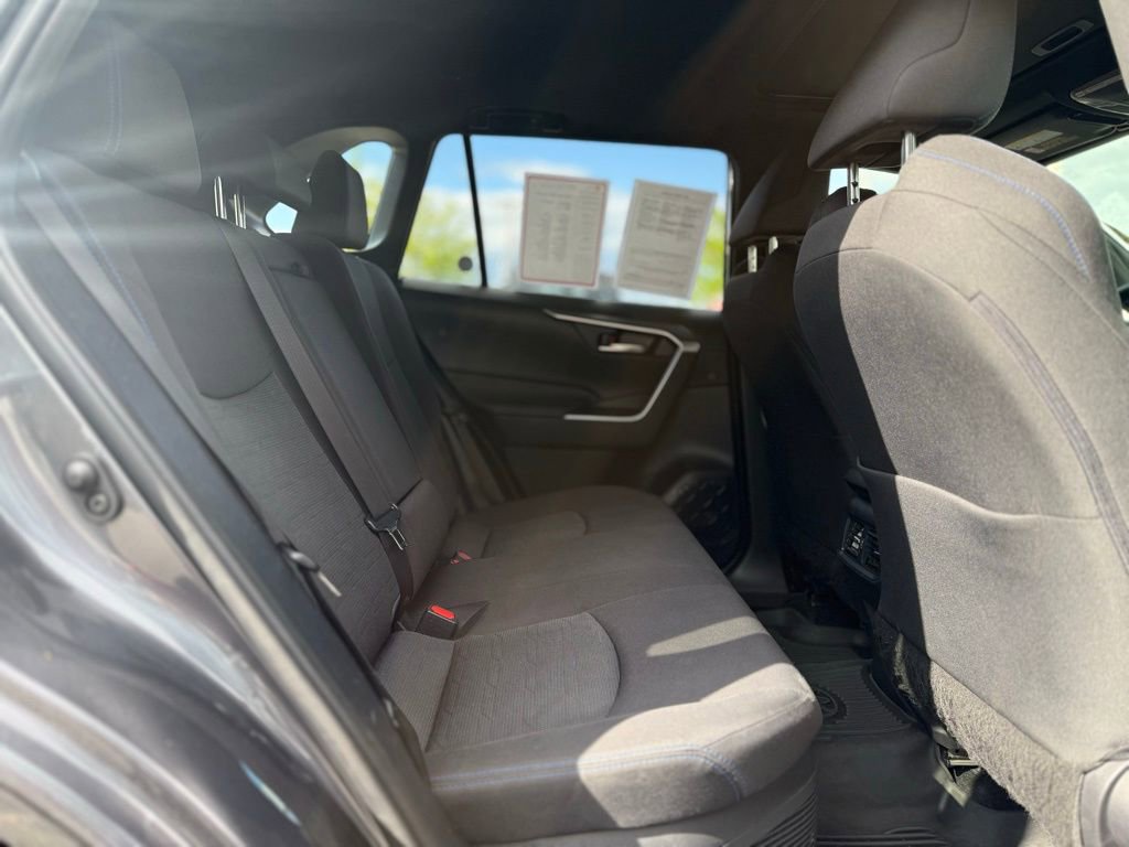 Certified 2025 Toyota RAV4 SE w/ Convenience Package AWD/4WD image 17