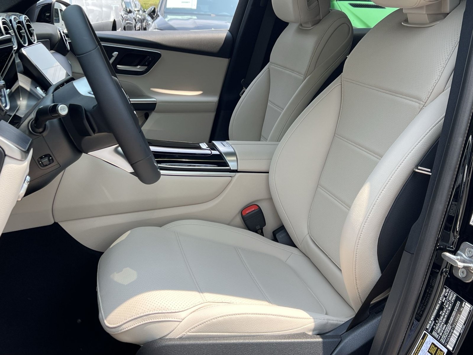 New 2026 Mercedes-Benz GLC 300 4MATIC image 18