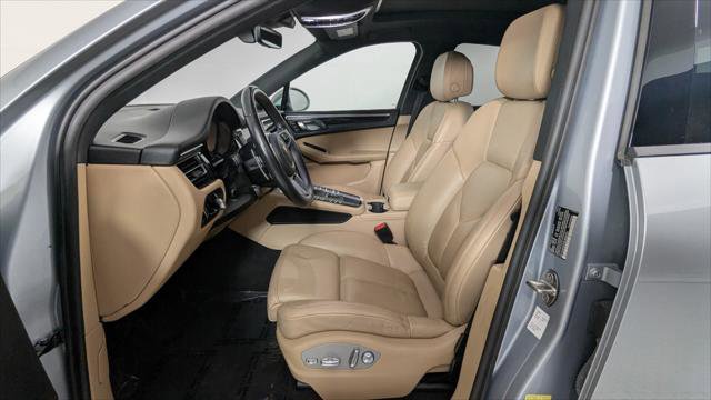 Used 2021 Porsche Macan w/ Premium Package Plus AWD/4WD image 14