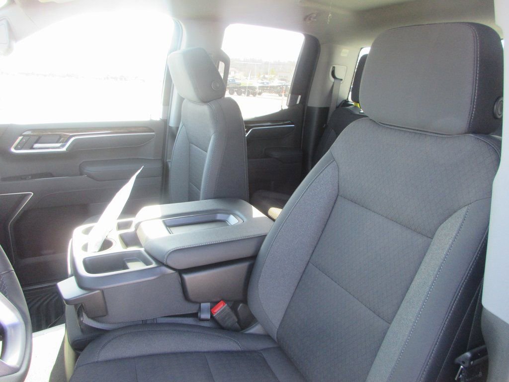 New 2026 GMC Sierra 1500 Elevation image 12