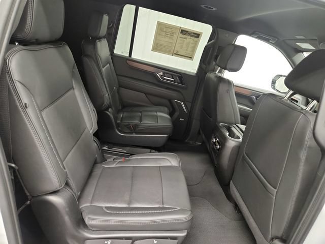 Used 2025 GMC Yukon XL Denali AWD/4WD image 30