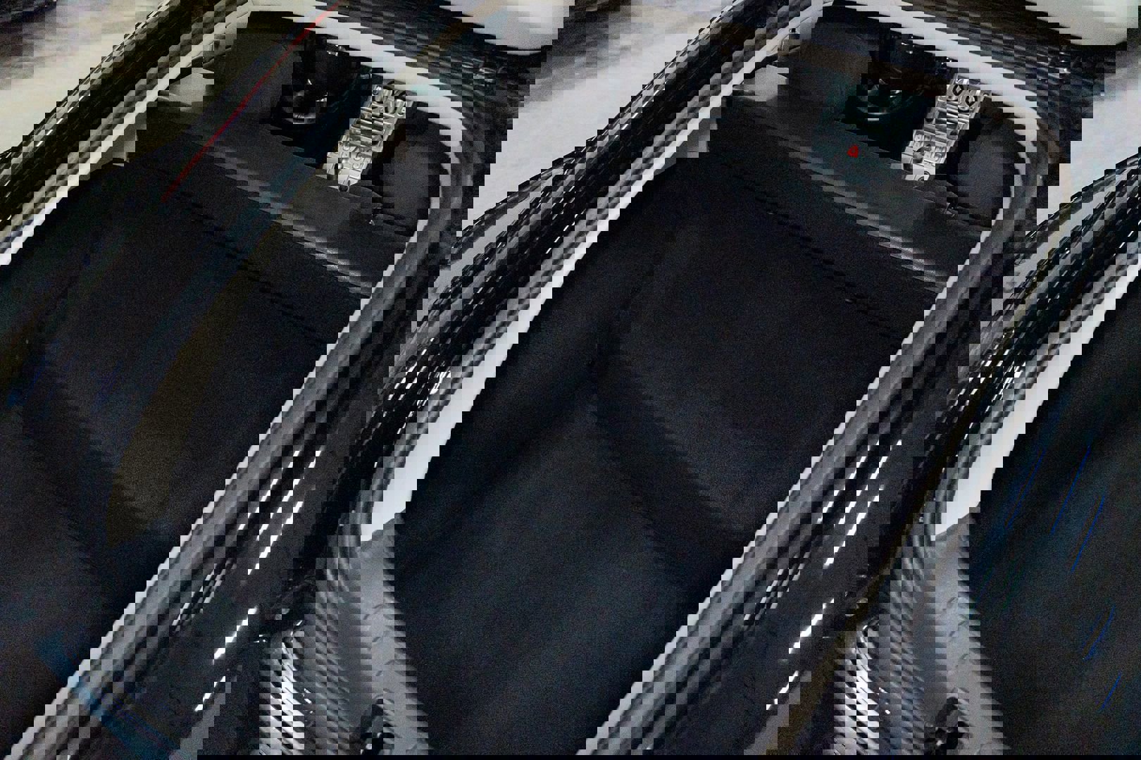 Used 2006 Chrysler Crossfire Coupe image 21