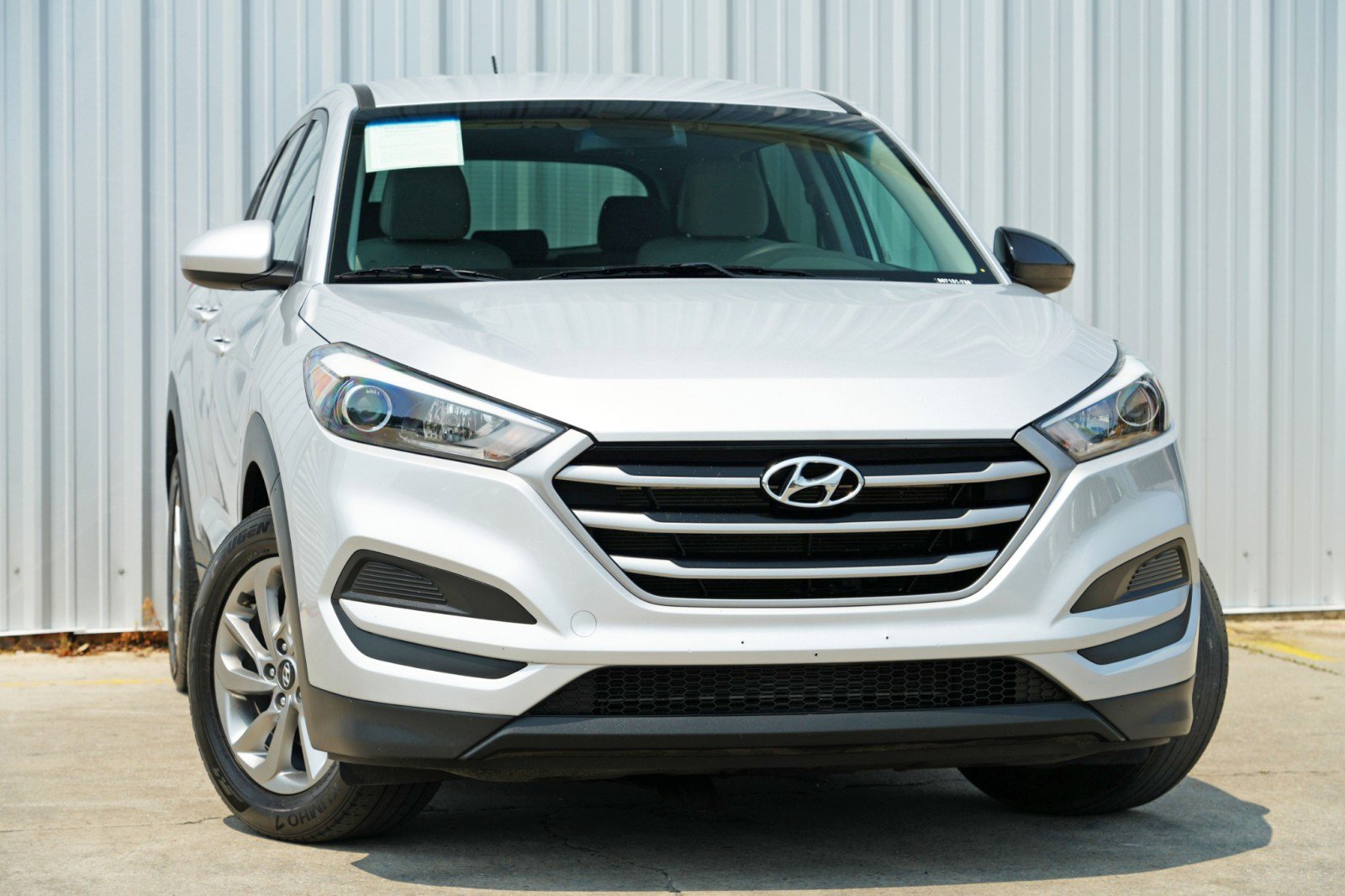 Used 2018 Hyundai Tucson SE image 2