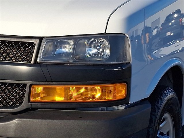 Used 2019 Chevrolet Express 2500 image 9
