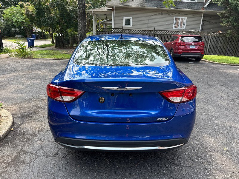 Used 2017 Chrysler 200 Limited Platinum FWD image 9