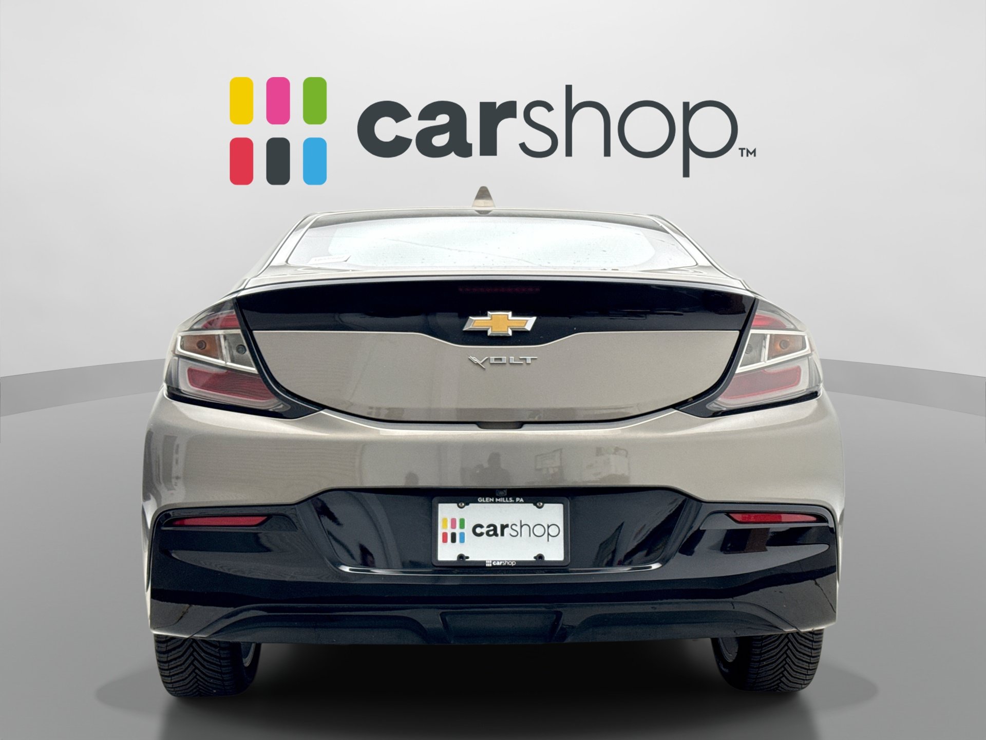 Used 2017 Chevrolet Volt LT w/ Comfort Package FWD image 4